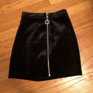 Black velvet skirt from H&M’s divided